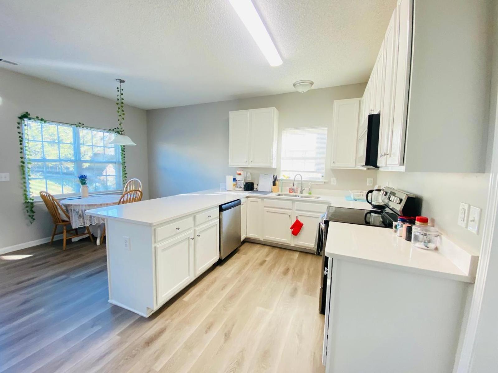 Spacious Room With Shared Bathroom Raleigh Luaran gambar