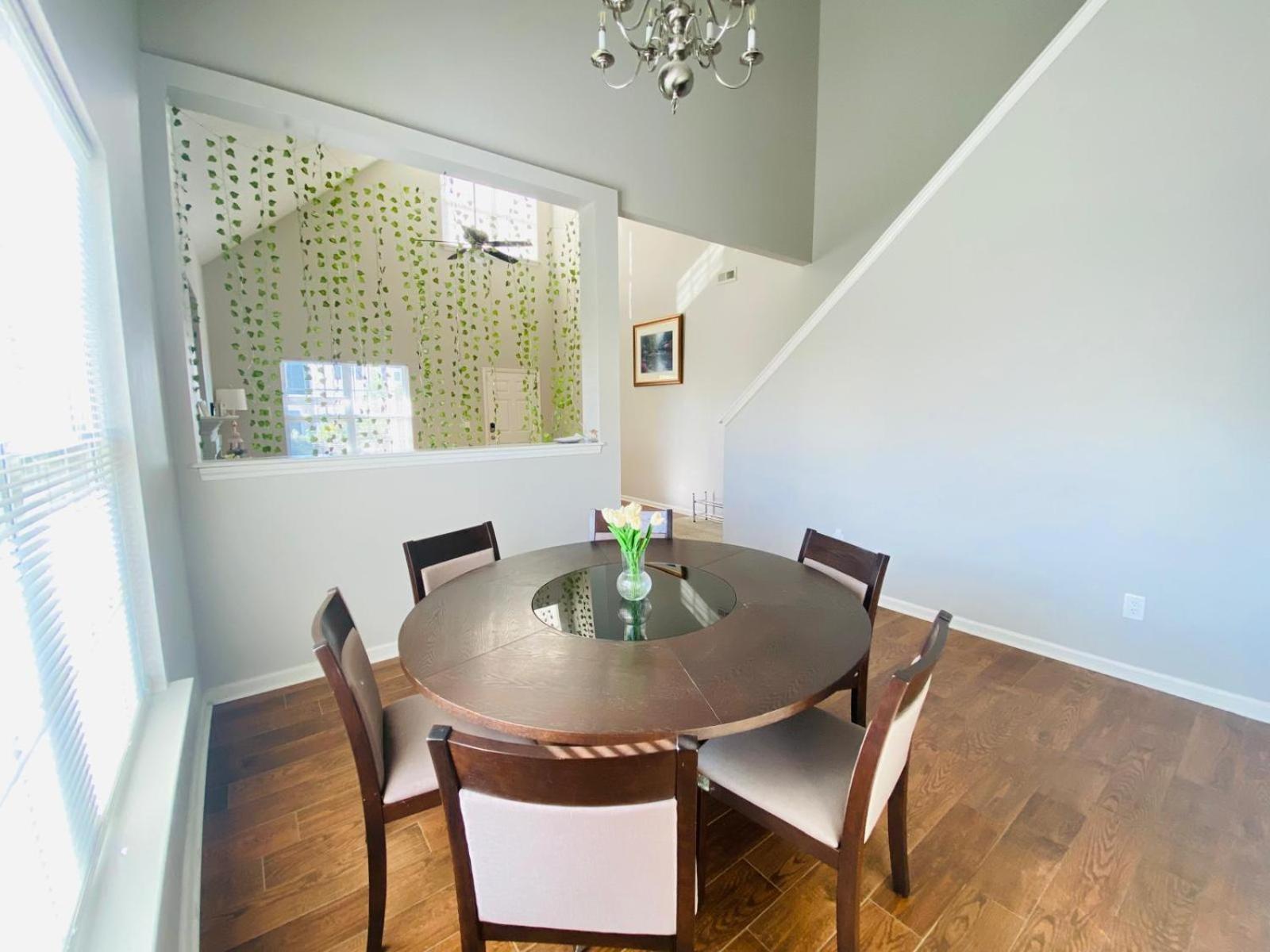 Spacious Room With Shared Bathroom Raleigh Luaran gambar